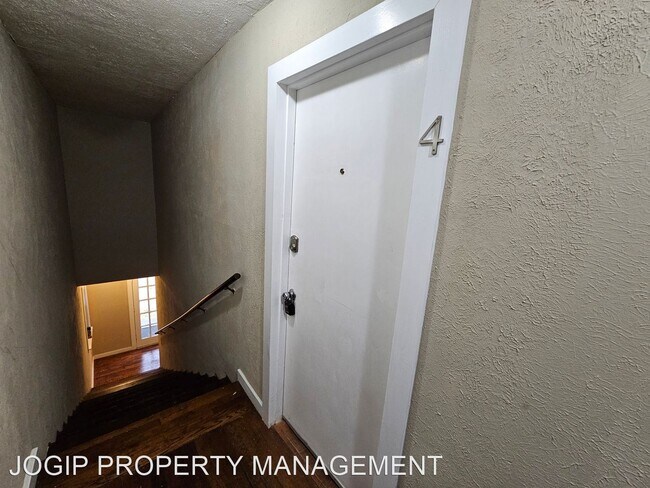 Foto del edificio - 1 br, 1 bath House - 4717 Worth St. # 4