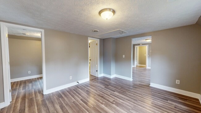 Building Photo - 4221 Newark Ave