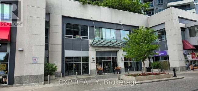 Building Photo - 7161-7161 Yonge St