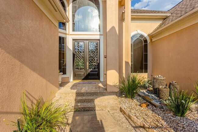 Foto del edificio - 14 Lake Mist Ct