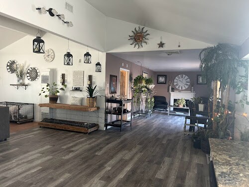 Foto del edificio - 32480 Wren Rd