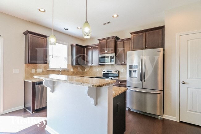 Building Photo - 159 Castello Way