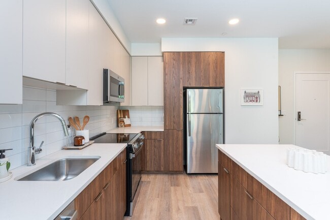 Apartments for Rent with a Balcony in Melrose MA