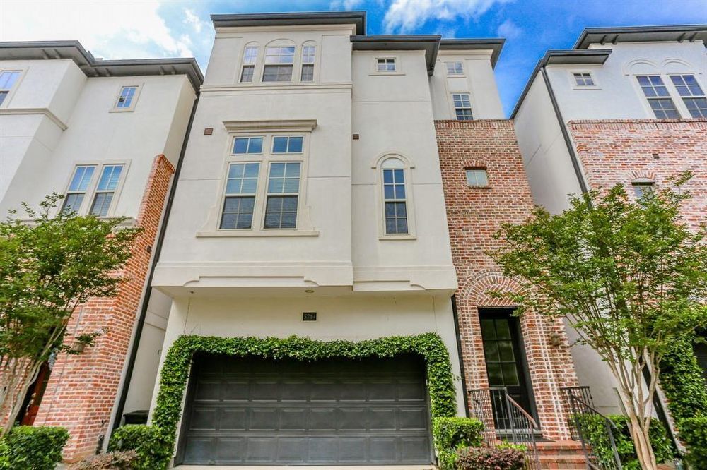 3 Bedroom Townhome Townhouse for Rent in Houston, TX