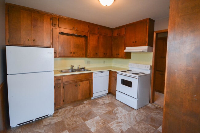 Building Photo - 1725 40th St NW