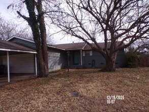 Building Photo - 1523 NW 43rd St