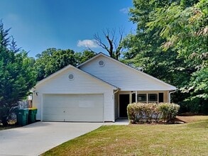 Building Photo - 4761 Tuong Yen Ct