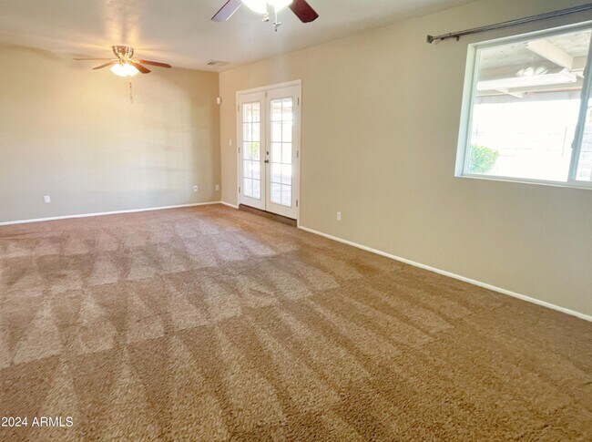 Building Photo - 3809 W Danbury Dr