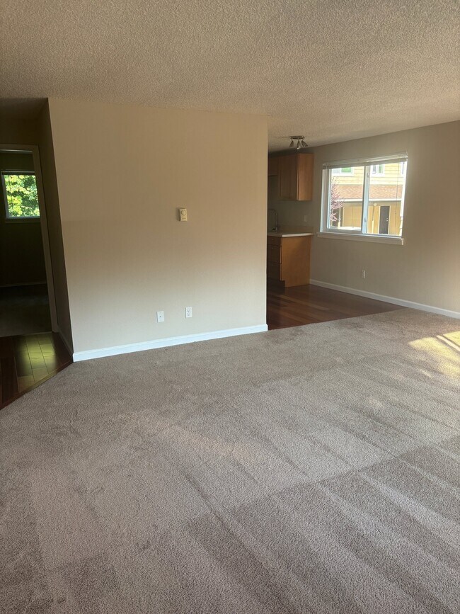 Foto del edificio - 1620 Kent Des Moines Rd