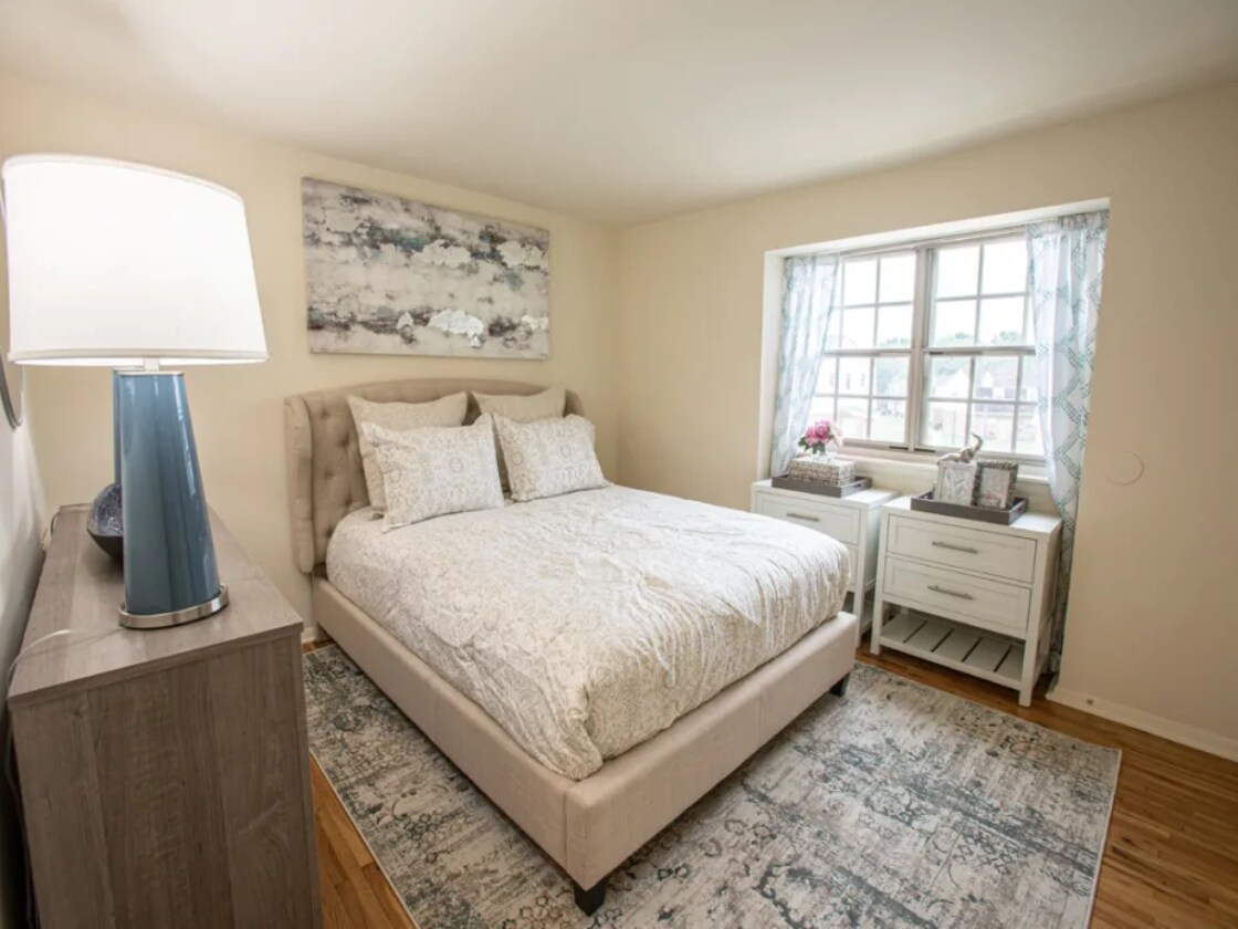 Foto principal - 8631 Pioneer Drive