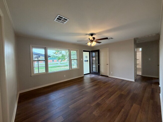 Foto del edificio - 608 SE 6th St