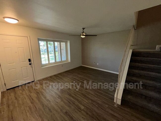 Building Photo - 9831 S 48th Way