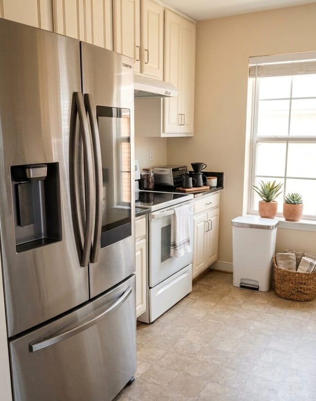 Foto del edificio - 4720 Twin Hickory Lake Dr