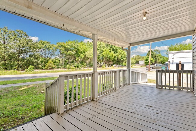 Building Photo - Well Maintained 3 Bedroom Home, Convenient to Downtown Wake Forest