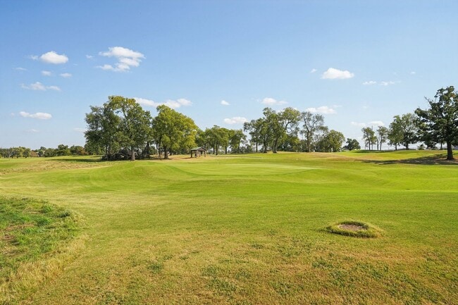 Interior Photo - Glenhaven