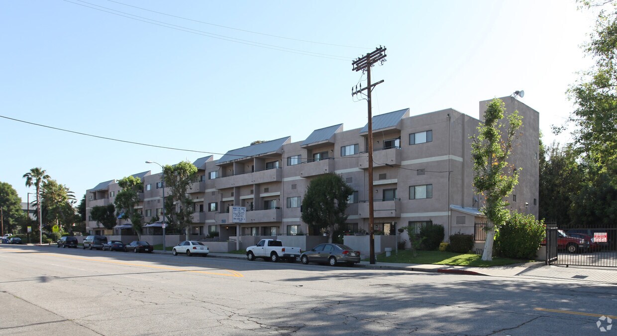 Primary Photo - Mark I Apartments