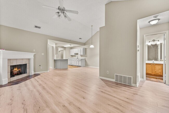 Foto del edificio - 7016 S Estacada Way