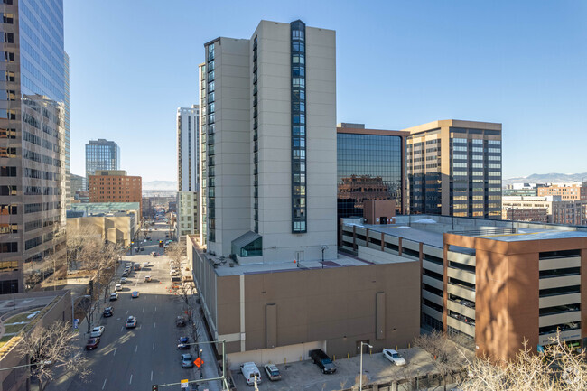 Foto del edificio - Windsor Condominiums
