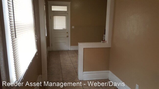 Building Photo - 2273 Jefferson Ave