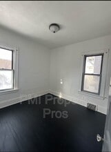 Building Photo - 1511 N 34th St