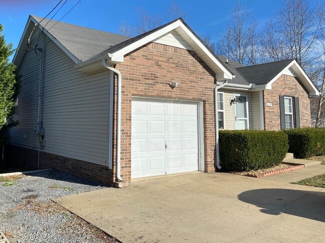 Building Photo - 417 McMurry Rd