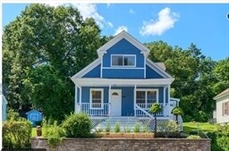 Foto principal - 142 E Meadow Rd