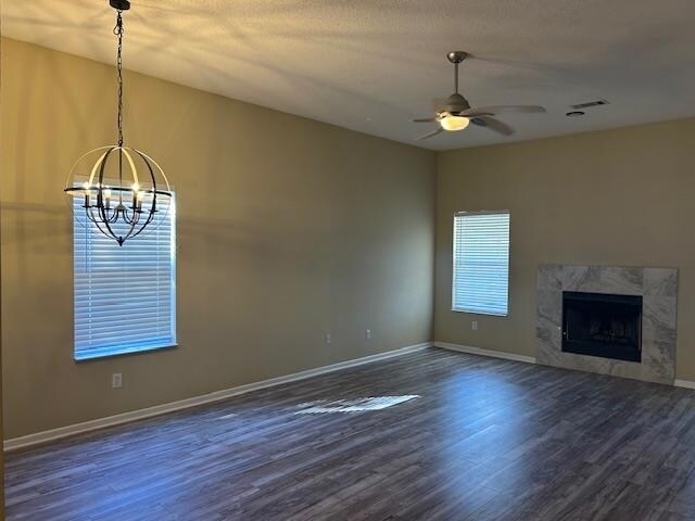 Foto del edificio - 1038 High Meadow Dr