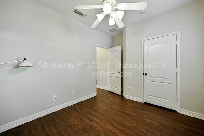 Foto del edificio - 10947 Redstone Ct