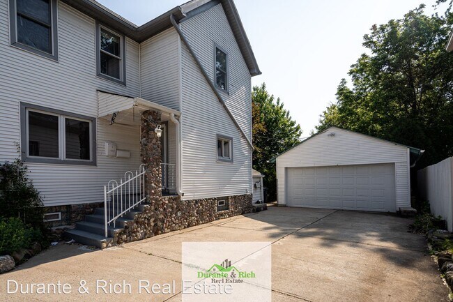 Building Photo - 2 br, 1 bath House - 1819 Marquette Street