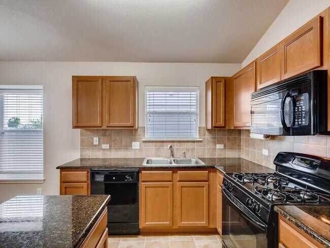 Foto del edificio - 2736 Herrington Cove