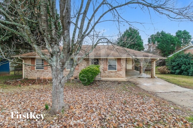 Building Photo - 2672 Lilac Dr