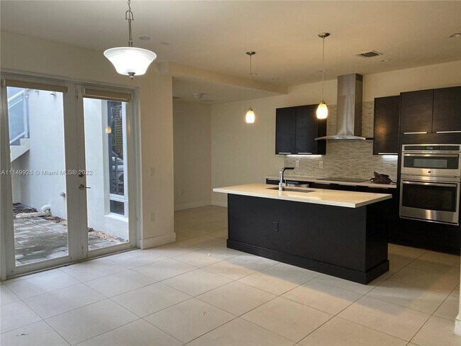 Foto del edificio - 1529 Yellowheart Way