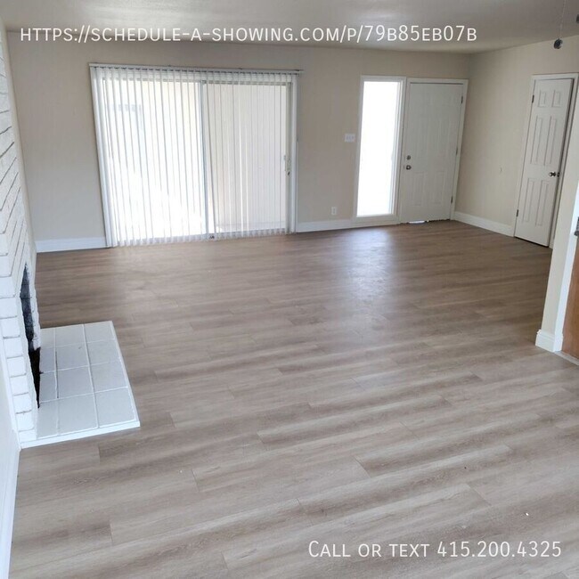 Building Photo - Newly Remodeled house with large yard!!