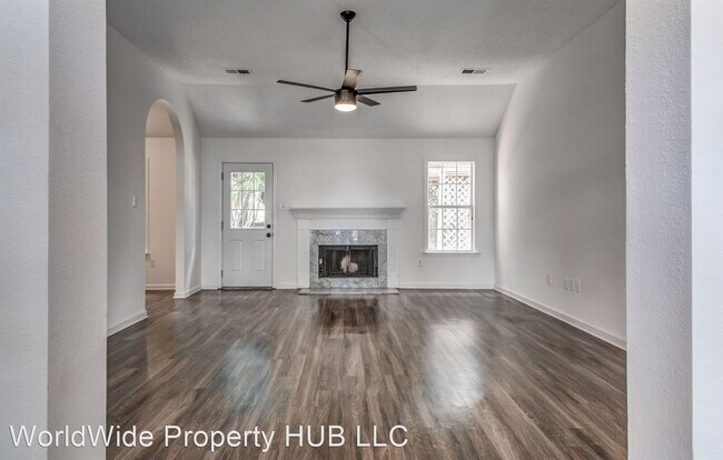Building Photo - 3 br, 2 bath House - 5624 Annadale