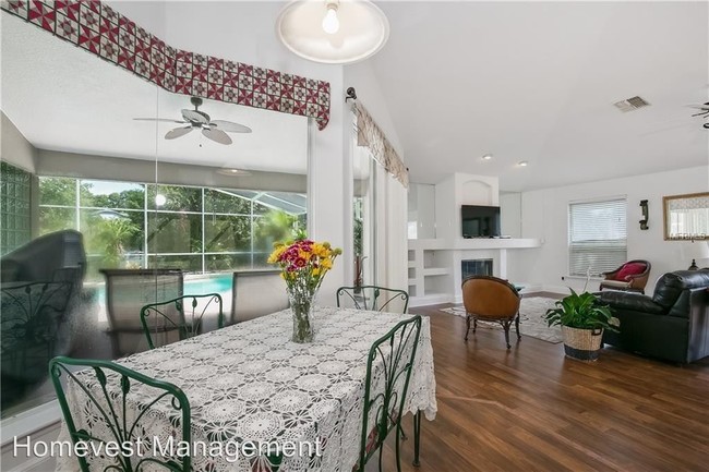 Building Photo - 8107 Vineland Oaks Blvd