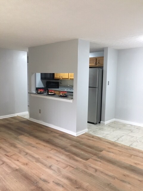 24325 Detroit Rd Westlake, OH 44145 – photo 5