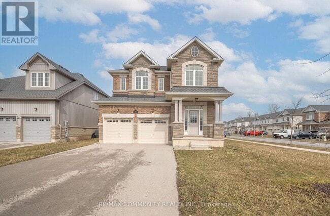 Building Photo - 1450 Sharon Dr
