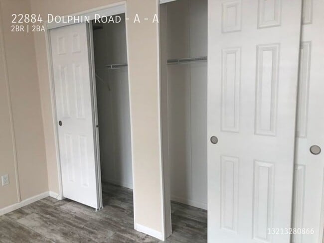 Foto del edificio - 22884 Dolphin Rd