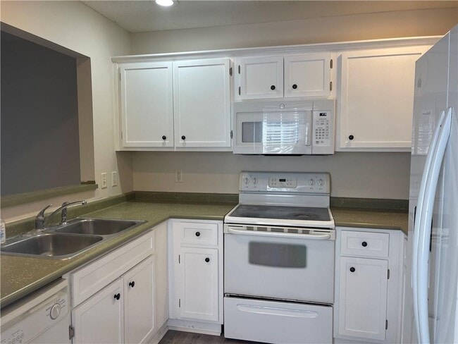 Foto del edificio - 106 Red Bud Ct