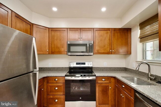 Foto del edificio - 2812 S Wakefield St