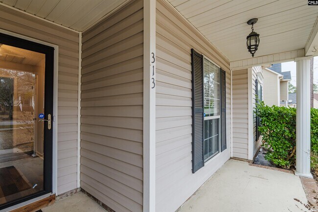 Building Photo - 313 Rolling Knoll Dr