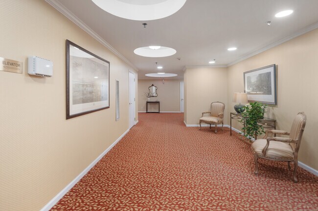 Foto del edificio - 33 West Putnam Avenue