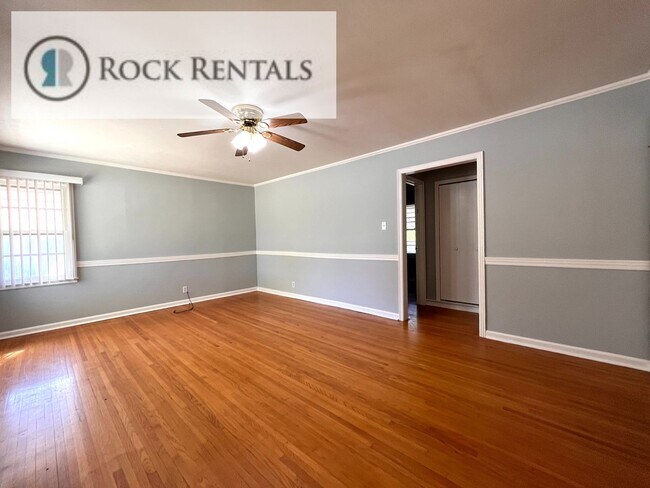 Building Photo - Cute 2 Bed 1 Bath House in Great Neighborhood