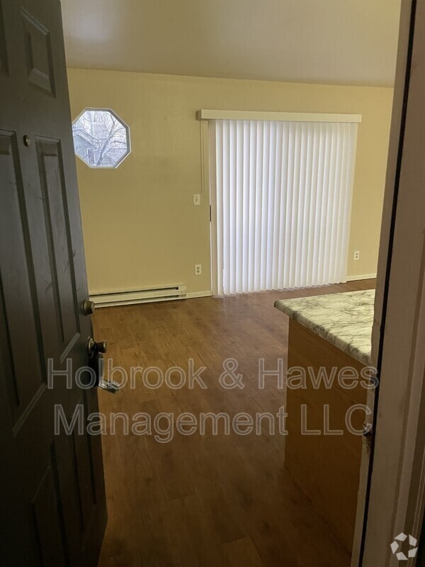 Building Photo - 4531 Boardwalk Dr