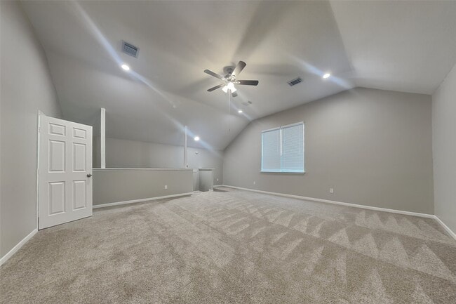 Building Photo - 7102 Blanco Pines Dr