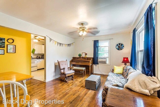 Building Photo - 2 br, 1 bath House - 2116 Walnut Drive