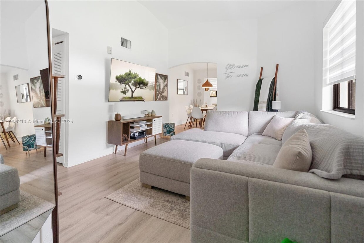 Primary Photo - 22731 SW 88th Pl