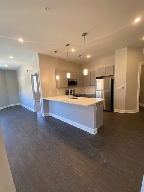 Building Photo - Topiary Park Crossing