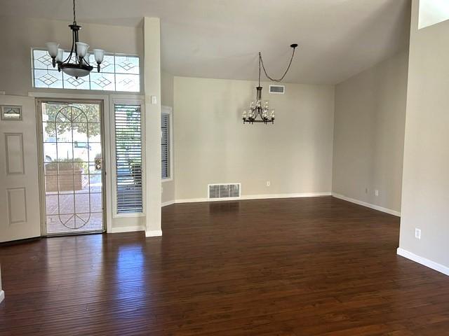 Foto del edificio - 2800 Banyan Tree Ln