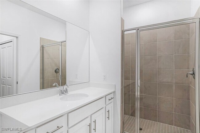 Foto del edificio - 5715 Double Eagle Cir